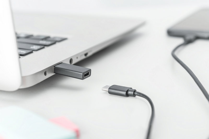 Digitus AK-300524-000-S USB Tip C Adaptörü