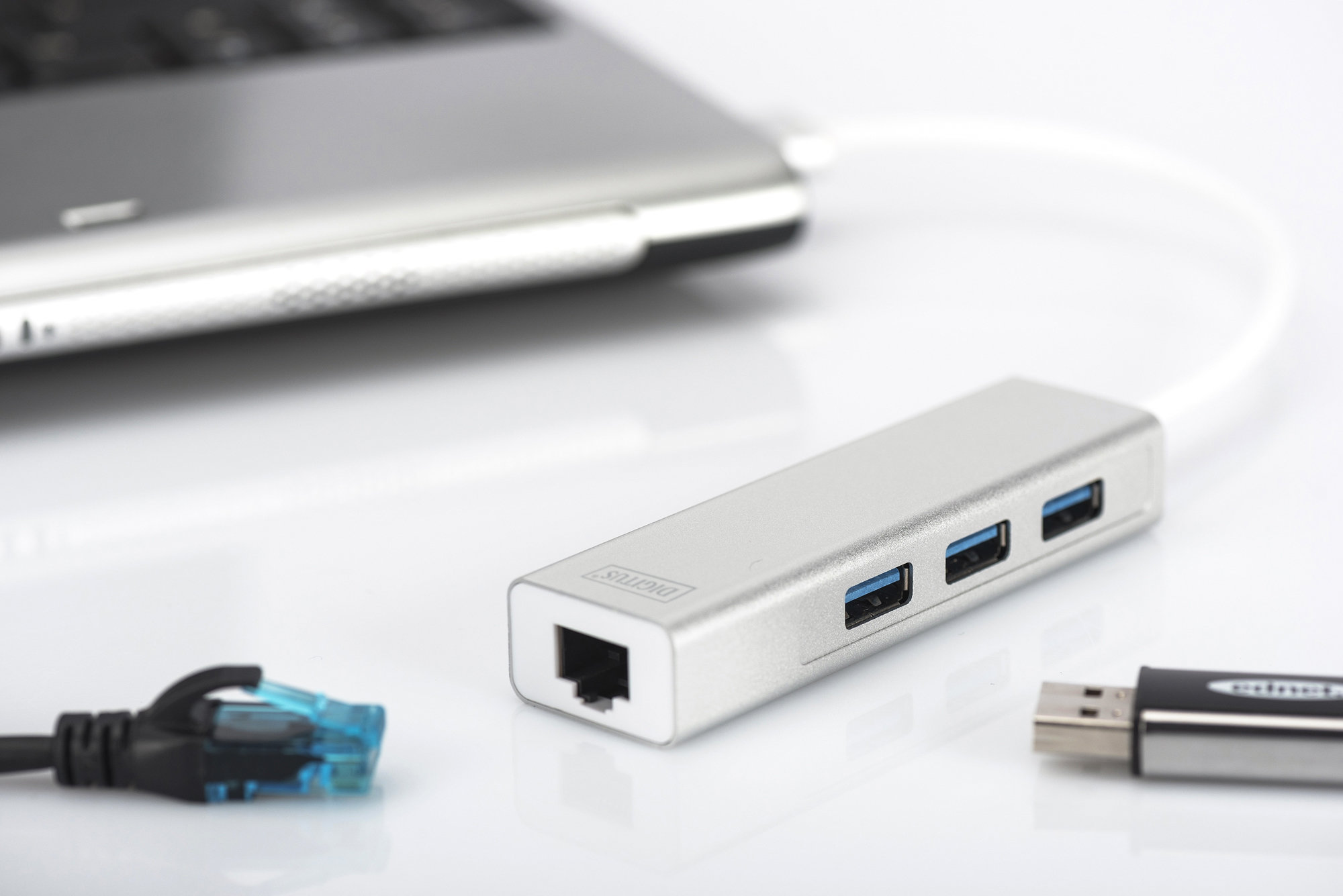 Digitus DA-70250-1 3 Port USB 3.0 Hub & USB 3.0 Gigabit Ethernet Adaptörü